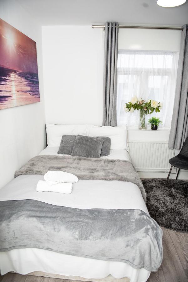 Small But Cozy Studio, Great Tube Connection Appartement Londres